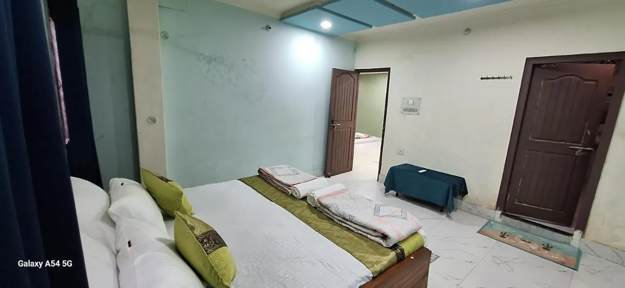 Homestay Lock And Key Apartment Varanasi